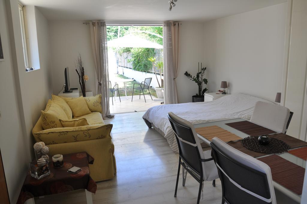Cosy Studio With Garden / Individual Apartment Athen Exterior foto